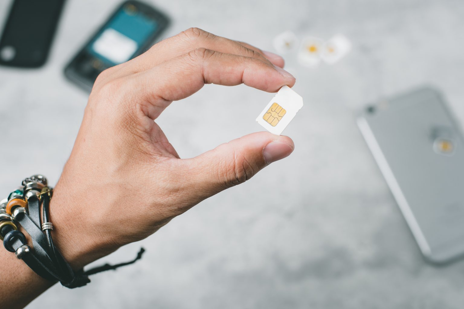 Carte SIM SFR Prépayée PA83® Sans Engagement - 10€ De Crédit Offert - Activation Rapide
